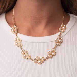 Paparazzi Jewelry Accessories - GRACE To The Top - Gold Necklace - Vintage